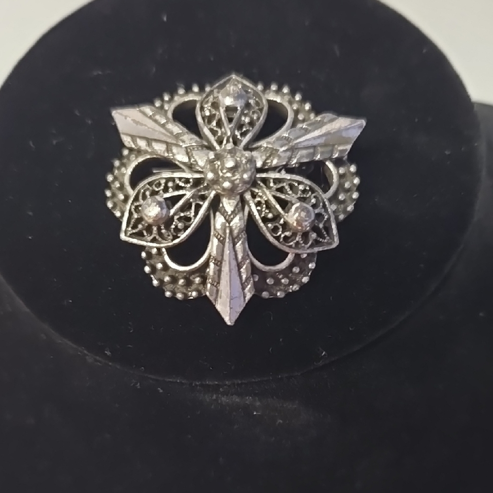 Vtg Signed Hedy Brooch